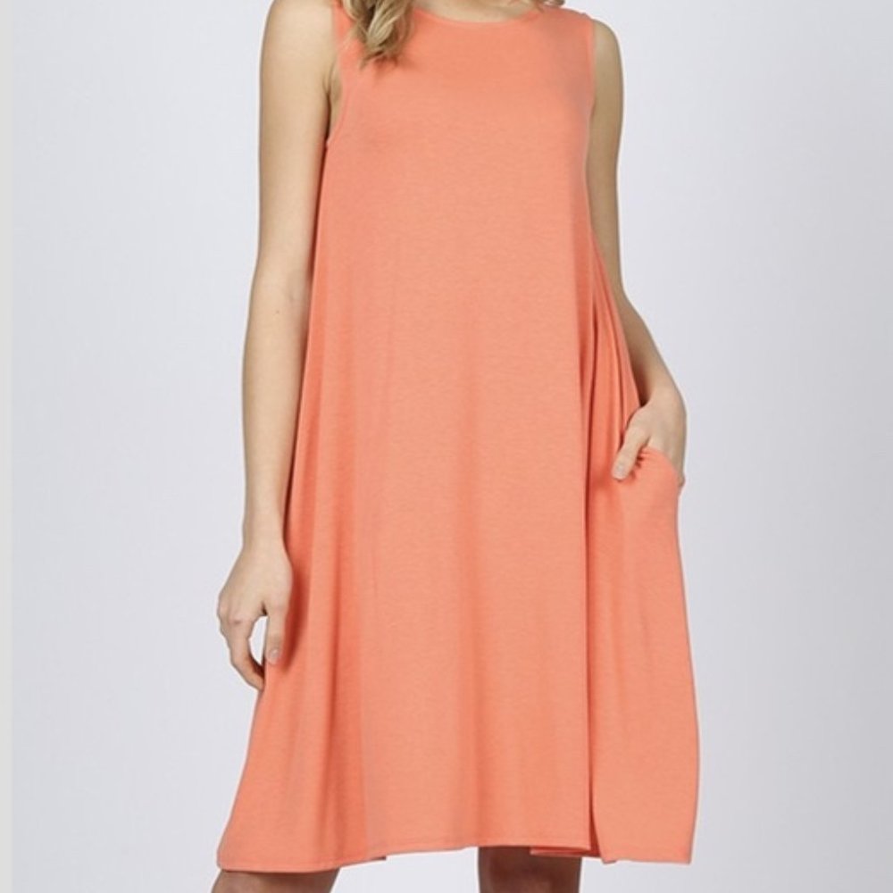 Sleeveless Flared Dress with Side Pockets